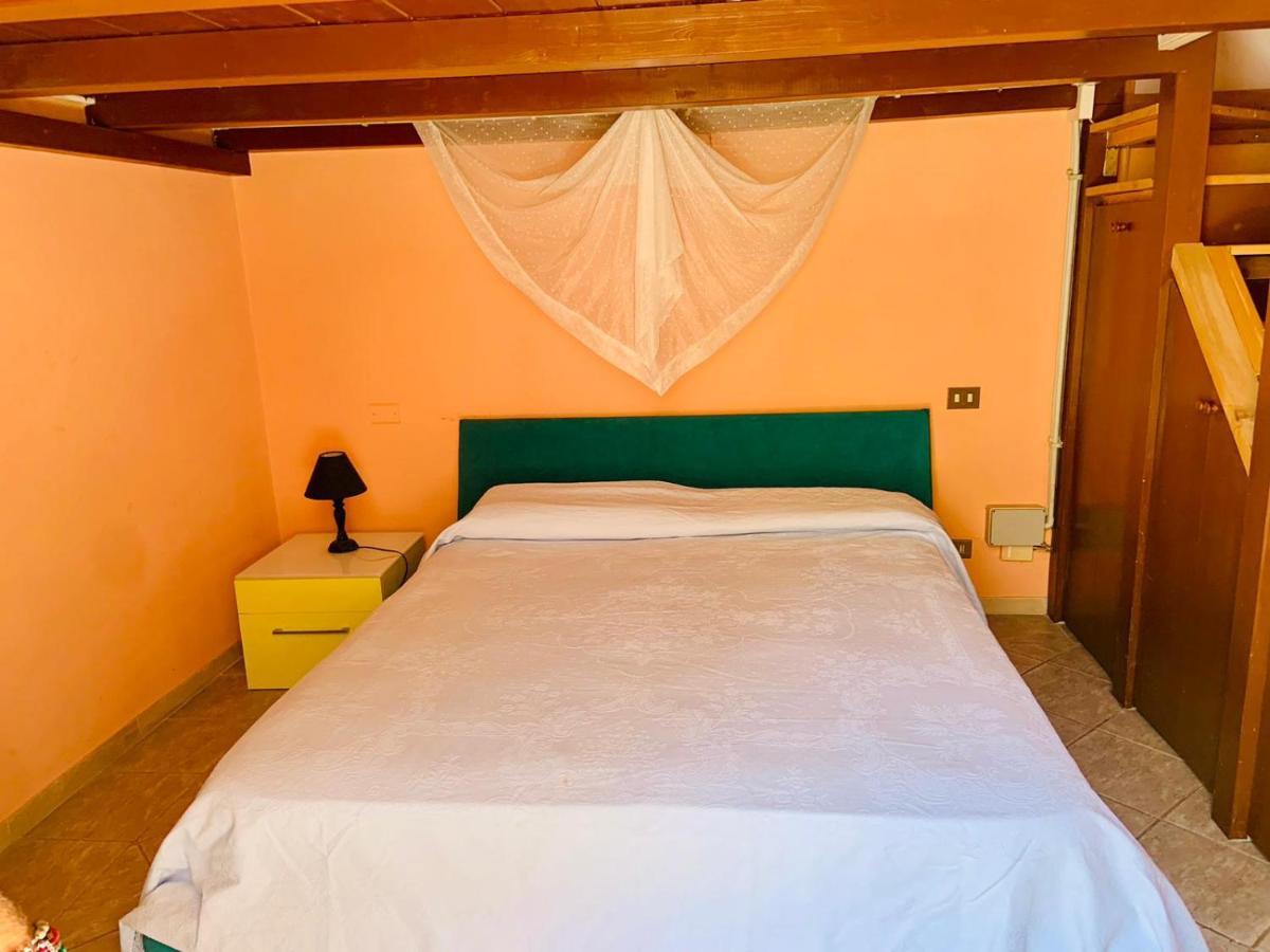 アンツィオLa Casina Sul Portoアパートメント エクステリア 写真